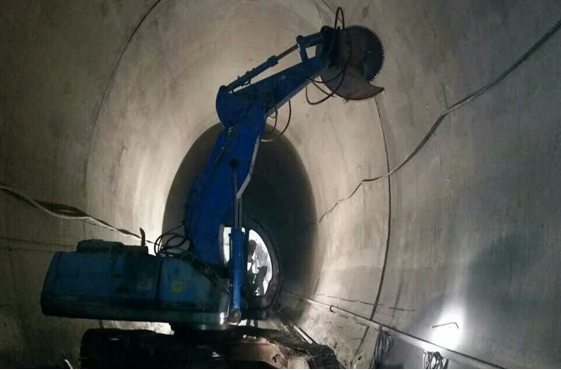  隧道专业高效拆二换拱 拆除次衬砌 拆除仰拱单据片液压切割设备